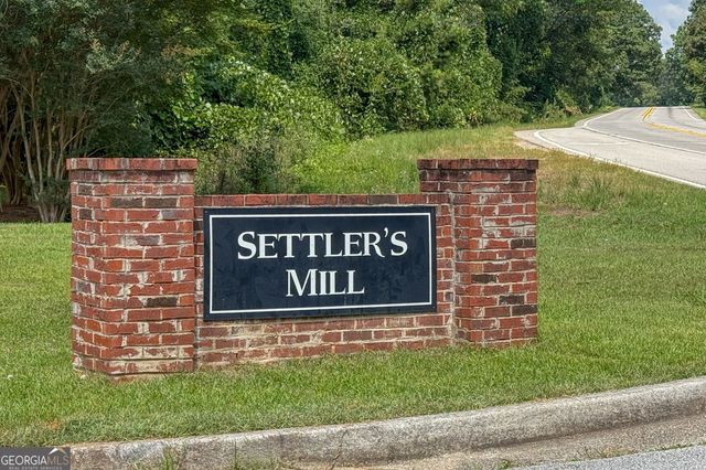 85 Settlers Mill Run, Hiram, GA 30141