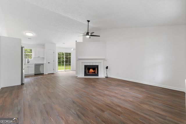 85 Settlers Mill Run, Hiram, GA 30141