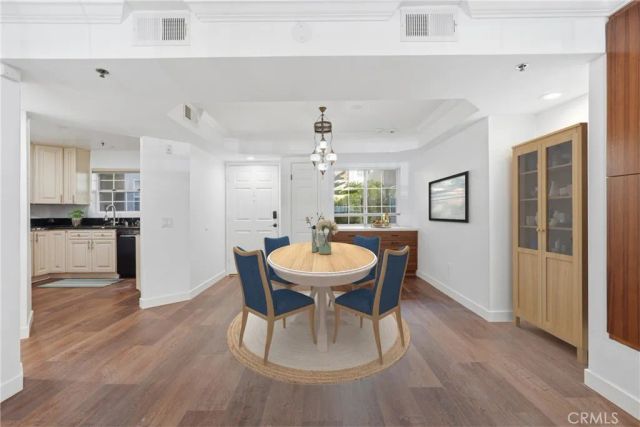 801 Pine 104, Long Beach, CA 90813