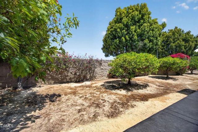 3 Poinsettia Gardens Drive 3, Ventura, CA 93004