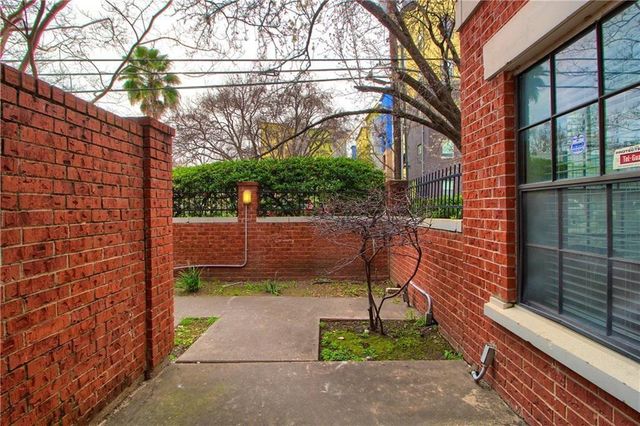 712 W 21st ST 304, Austin, TX 78705