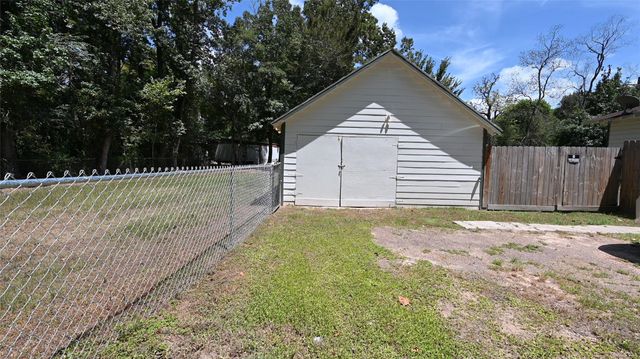 701 Clay Street, Cleveland, TX 77327