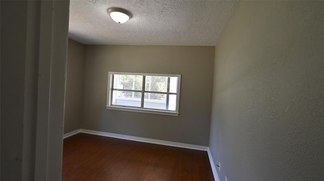 701 Clay Street, Cleveland, TX 77327