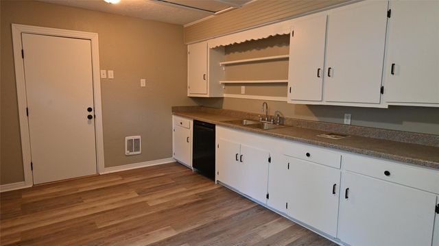 701 Clay Street, Cleveland, TX 77327