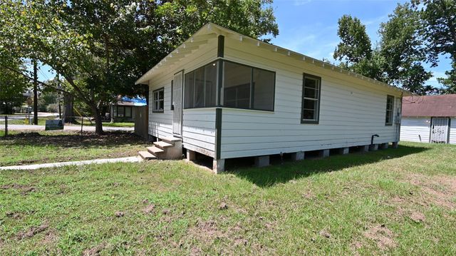 701 Clay Street, Cleveland, TX 77327