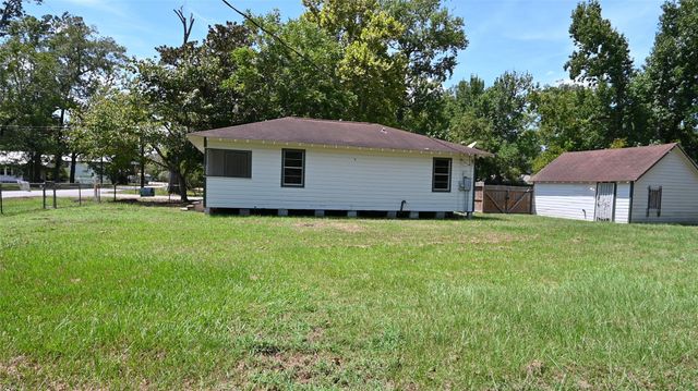 701 Clay Street, Cleveland, TX 77327