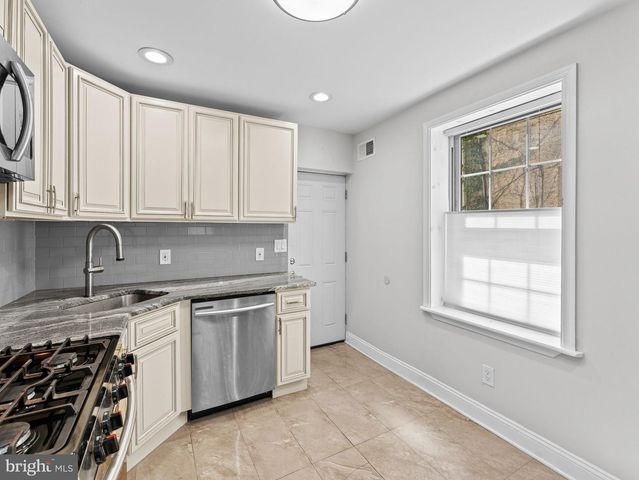 3026 W HARPER ST, Philadelphia, PA 19130