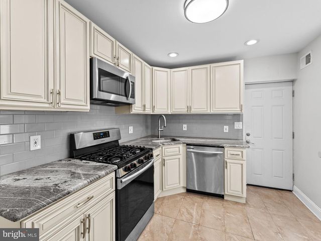 3026 W HARPER ST, Philadelphia, PA 19130