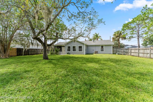 2747 Emerson Drive SE, Palm Bay, FL 32909