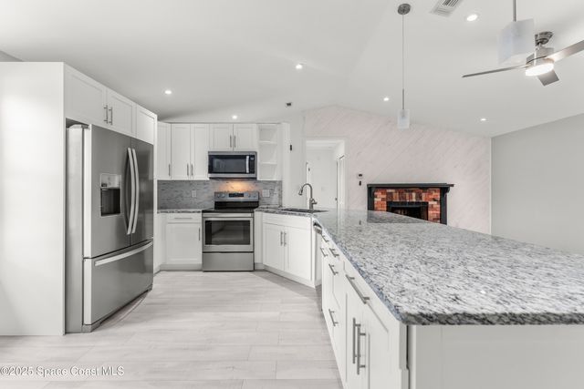 2747 Emerson Drive SE, Palm Bay, FL 32909