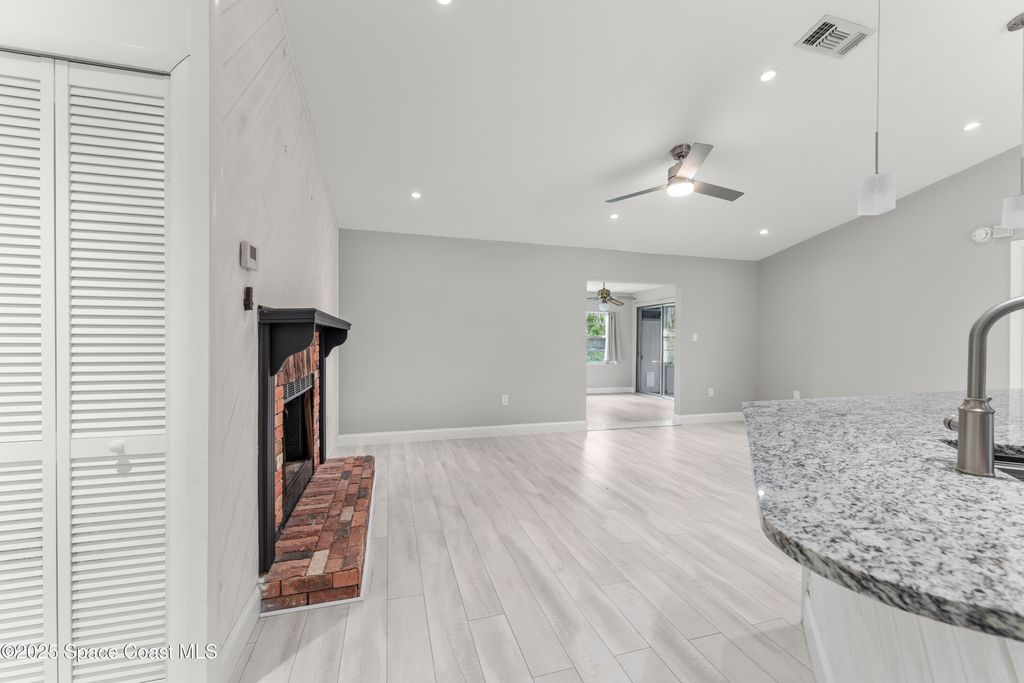 2747 Emerson Drive SE, Palm Bay, FL 32909