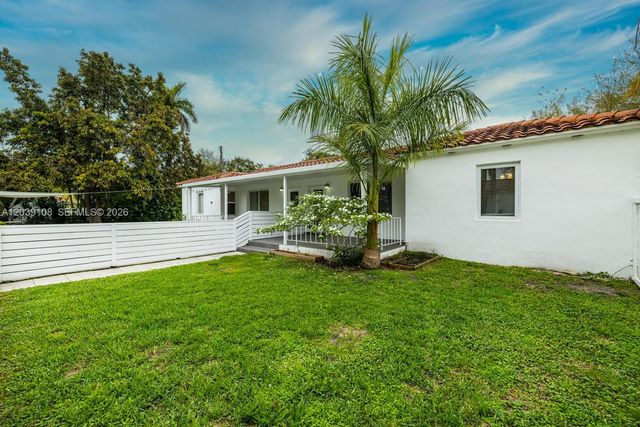 1029 NE 113 Street S South, Biscayne Park, FL 33161