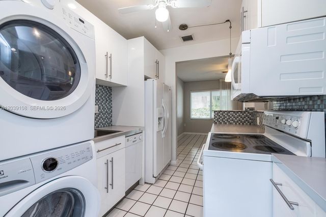 1029 NE 113 Street S South, Biscayne Park, FL 33161