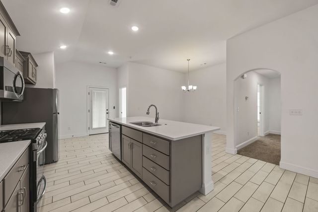 6100 Hoover Street, Bentonville, AR 72713