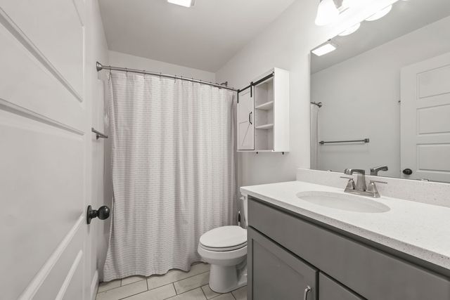 6100 Hoover Street, Bentonville, AR 72713