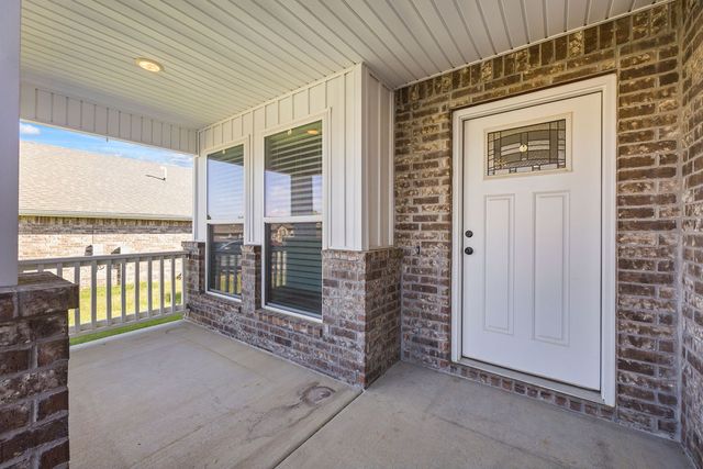 6100 Hoover Street, Bentonville, AR 72713