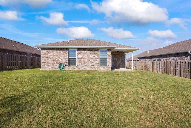 6100 Hoover Street, Bentonville, AR 72713