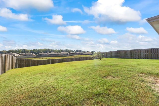 6100 Hoover Street, Bentonville, AR 72713