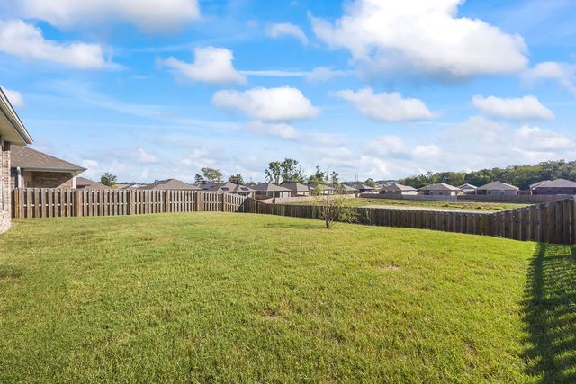 6100 Hoover Street, Bentonville, AR 72713