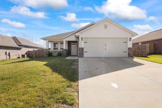 6100 Hoover Street, Bentonville, AR 72713