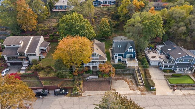 2033 Lake Shore Drive, Long Beach, IN 46360