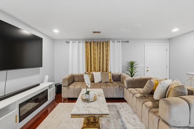 56 Dondi Rd, Brockton, MA 02302