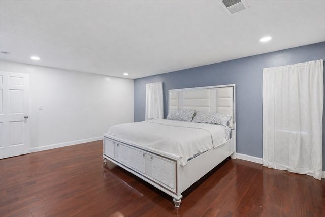 56 Dondi Rd, Brockton, MA 02302