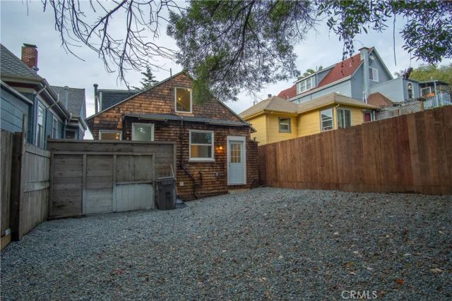 3520 Harrison Street, Oakland, CA 94611