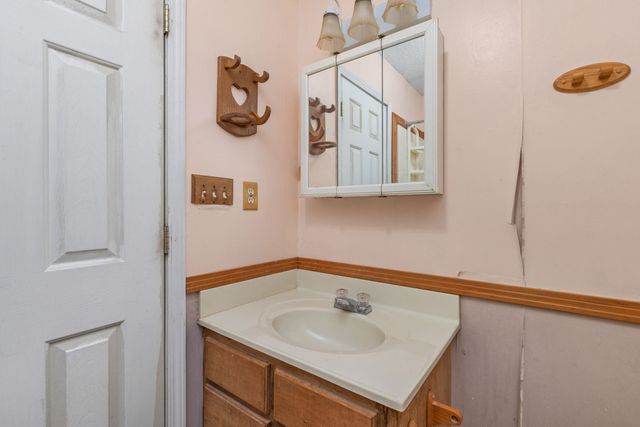 18 COUNTY ROAD 252 RD, Glen, MS 38846