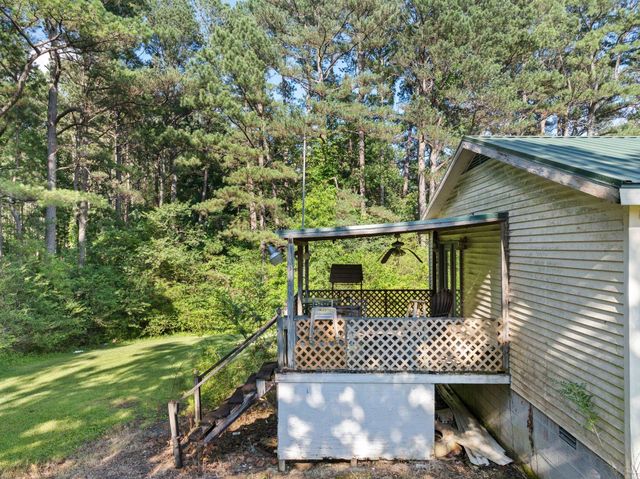 18 COUNTY ROAD 252 RD, Glen, MS 38846