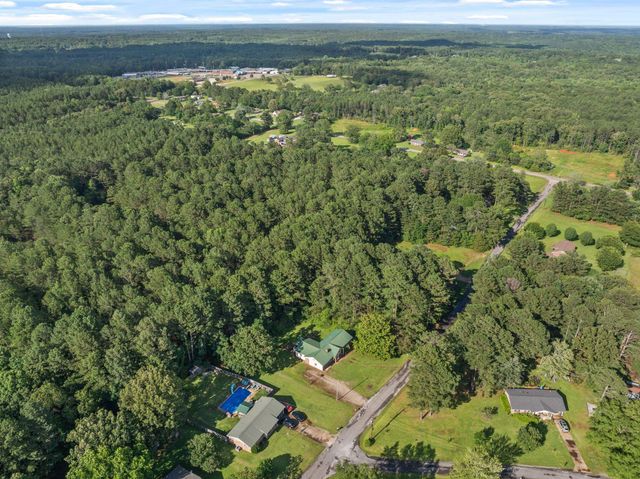 18 COUNTY ROAD 252 RD, Glen, MS 38846