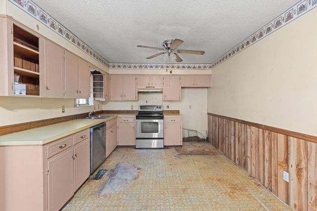 18 COUNTY ROAD 252 RD, Glen, MS 38846
