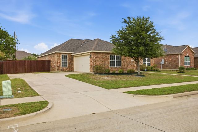 717 Roaring Springs Drive, Glenn Heights, TX 75154