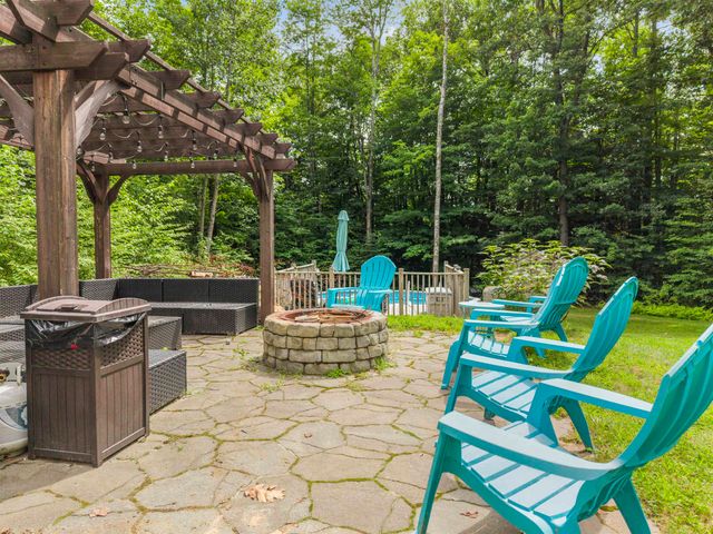 5 Folsom Drive, Boscawen, NH 03303