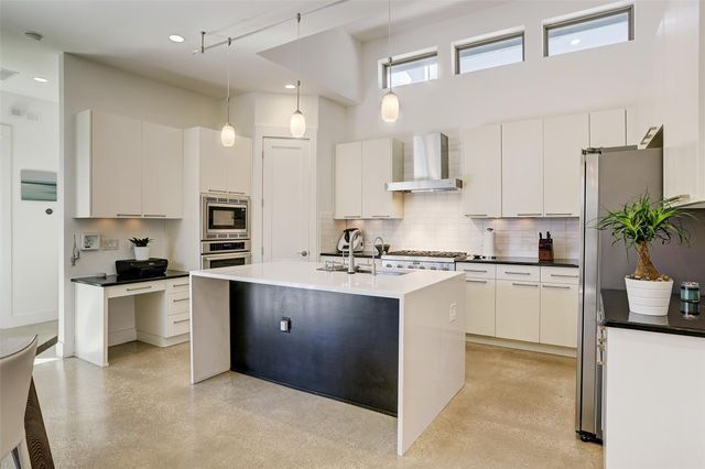 3407 Windsor RD, Austin, TX 78703