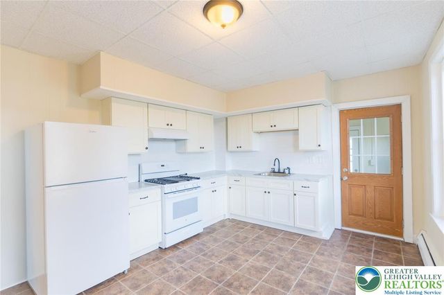 69 West Union Boulevard, Bethlehem City, PA 18018