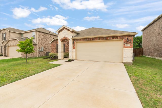 1113 Trace Drive, Aubrey, TX 76227