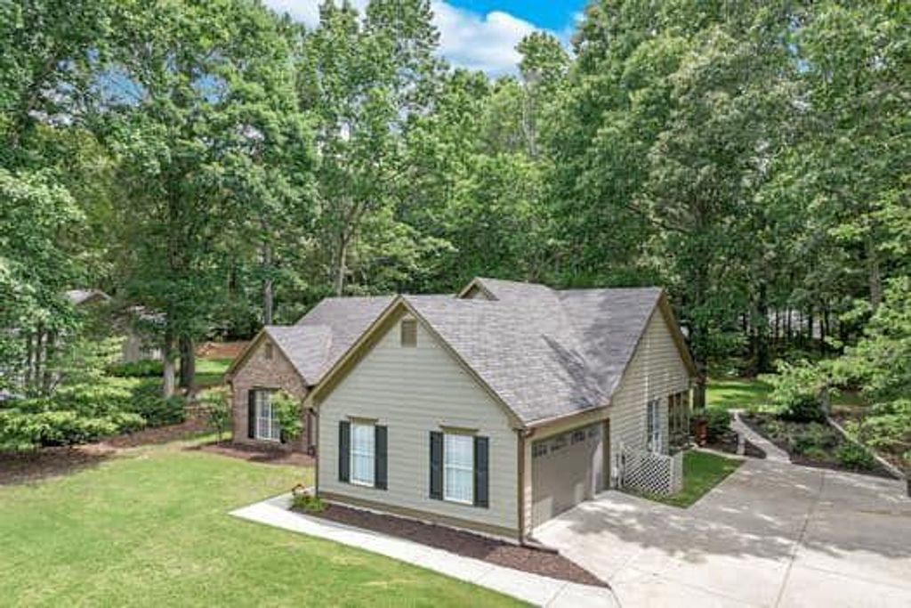 2105 Huntington Hills Trace, Buford, GA 30519