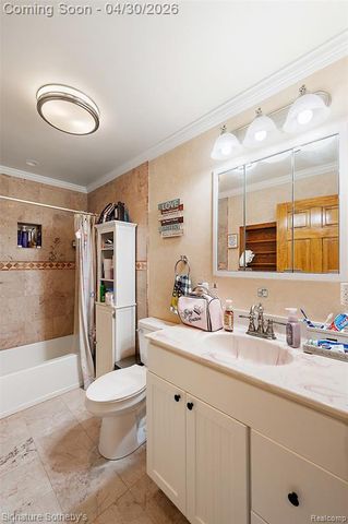 2721 Midvale Drive, Rochester Hills, MI 48309