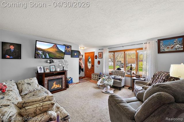 2721 Midvale Drive, Rochester Hills, MI 48309