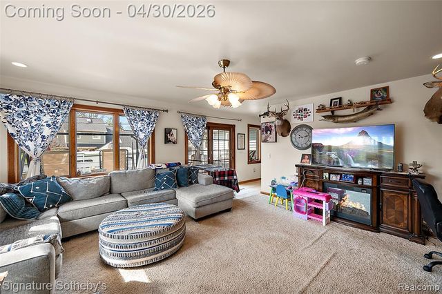 2721 Midvale Drive, Rochester Hills, MI 48309