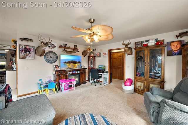 2721 Midvale Drive, Rochester Hills, MI 48309