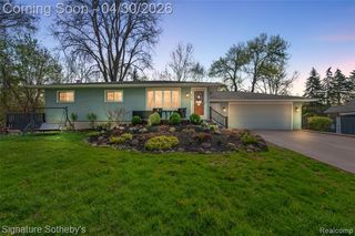2721 Midvale Drive, Rochester Hills, MI 48309