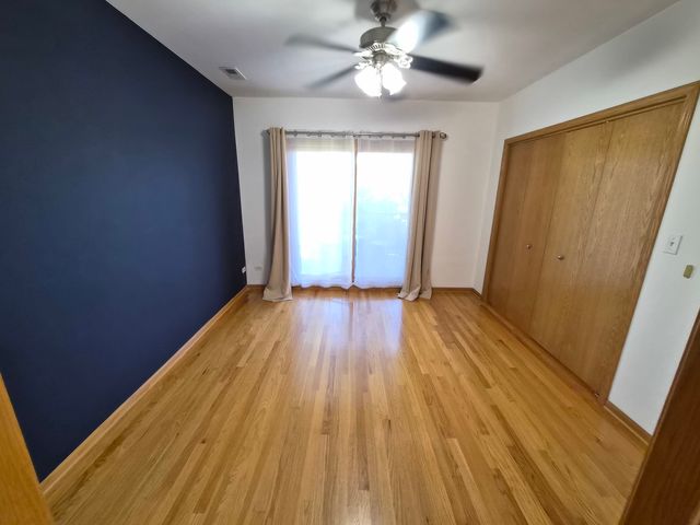 3745 S Michigan Avenue 2, Chicago, IL 60653