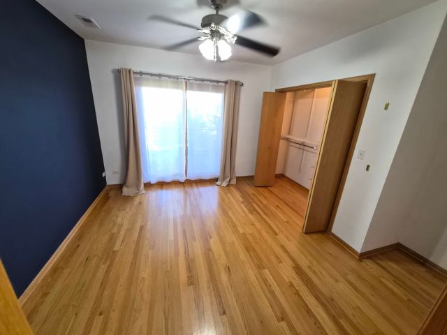 3745 S Michigan Avenue 2, Chicago, IL 60653