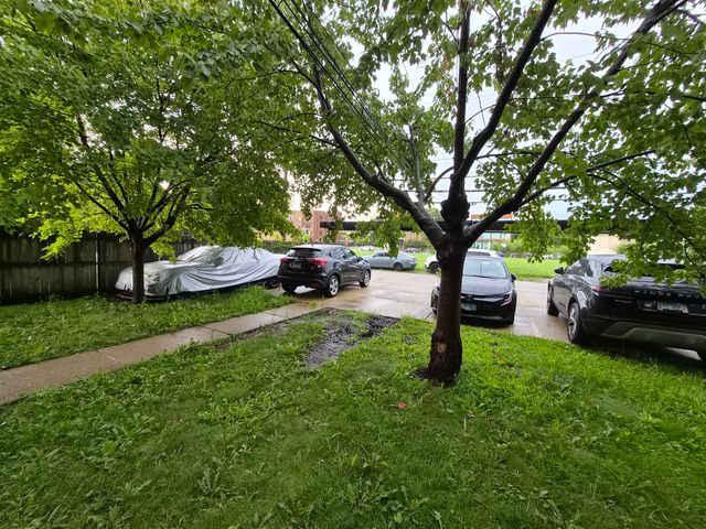 3745 S Michigan Avenue 2, Chicago, IL 60653