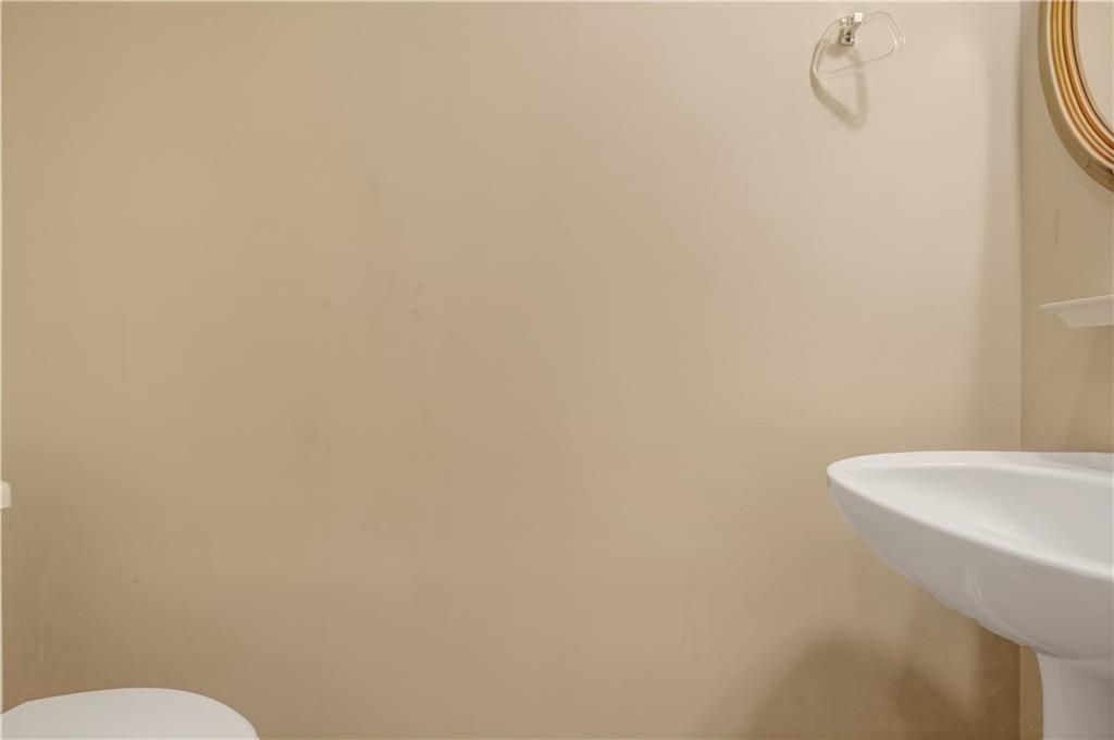 Image 24 of property listing at 4310 canterbury walk Drive, Duluth, GA 30097