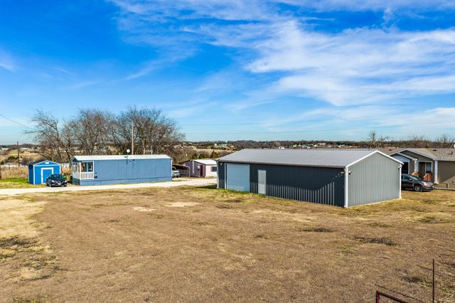 5999 County Road 593, Nevada, TX 75173