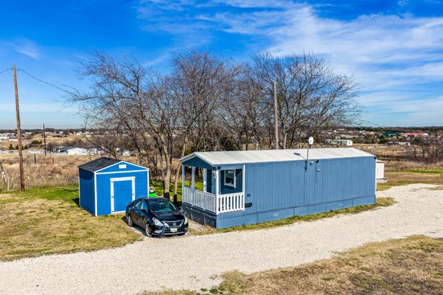 5999 County Road 593, Nevada, TX 75173