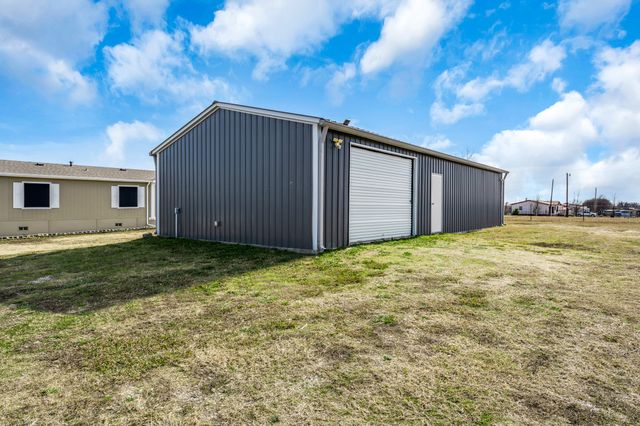 5999 County Road 593, Nevada, TX 75173